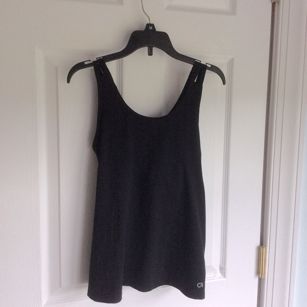 GAP Fitted Workout Tank. XS